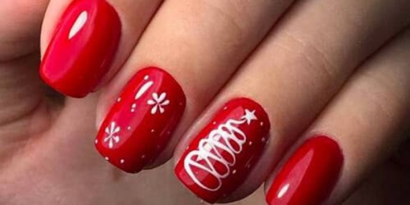 Красивий новорічний манікюр