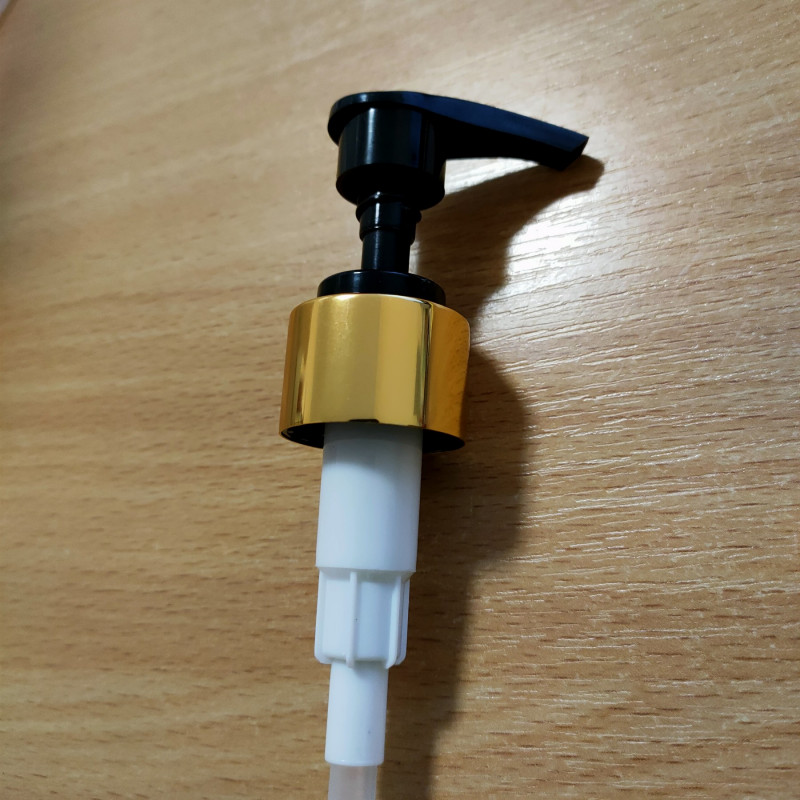 Дозатор 24/410, золото з чорним, викручується