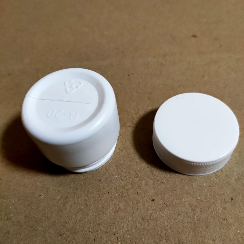 Баночка "ЛЕОН" 20 мл, 20/35 біла