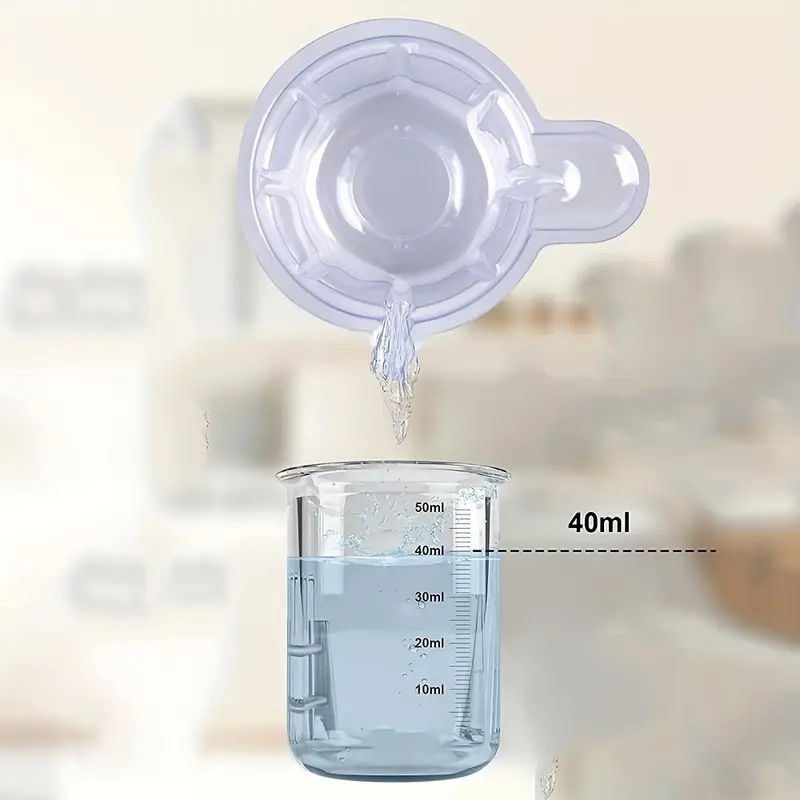 Судочки 40 мл, маленькі пластикові з носиком та ручкою