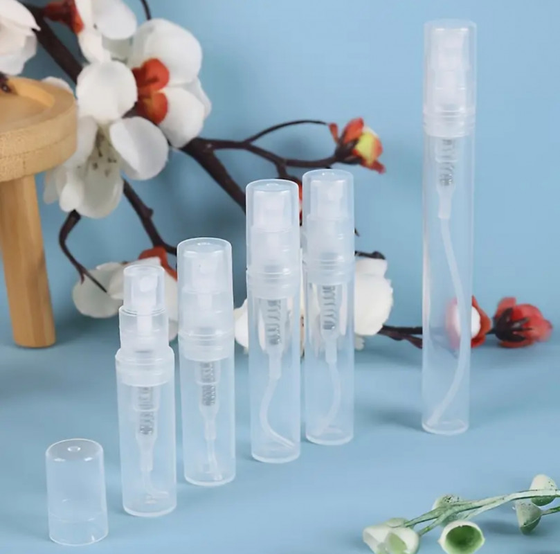 Флакон 3 мл для парфумерії з розпилювачем, пластиковий, напівпрозорий