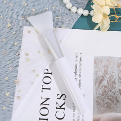 Пензлик для нанесення масок силіконовий білий